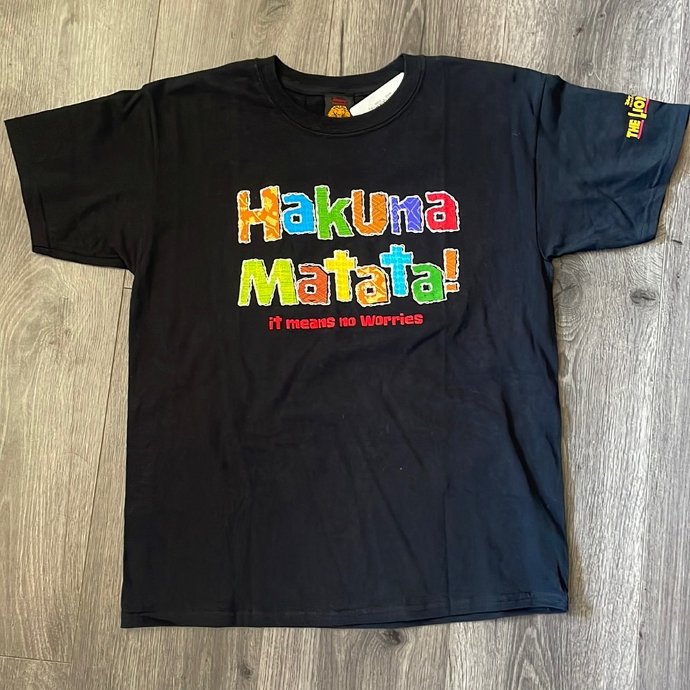 🧨Disney Lion King Hakuna Matata black T-shirt NWT Casual Comfortable